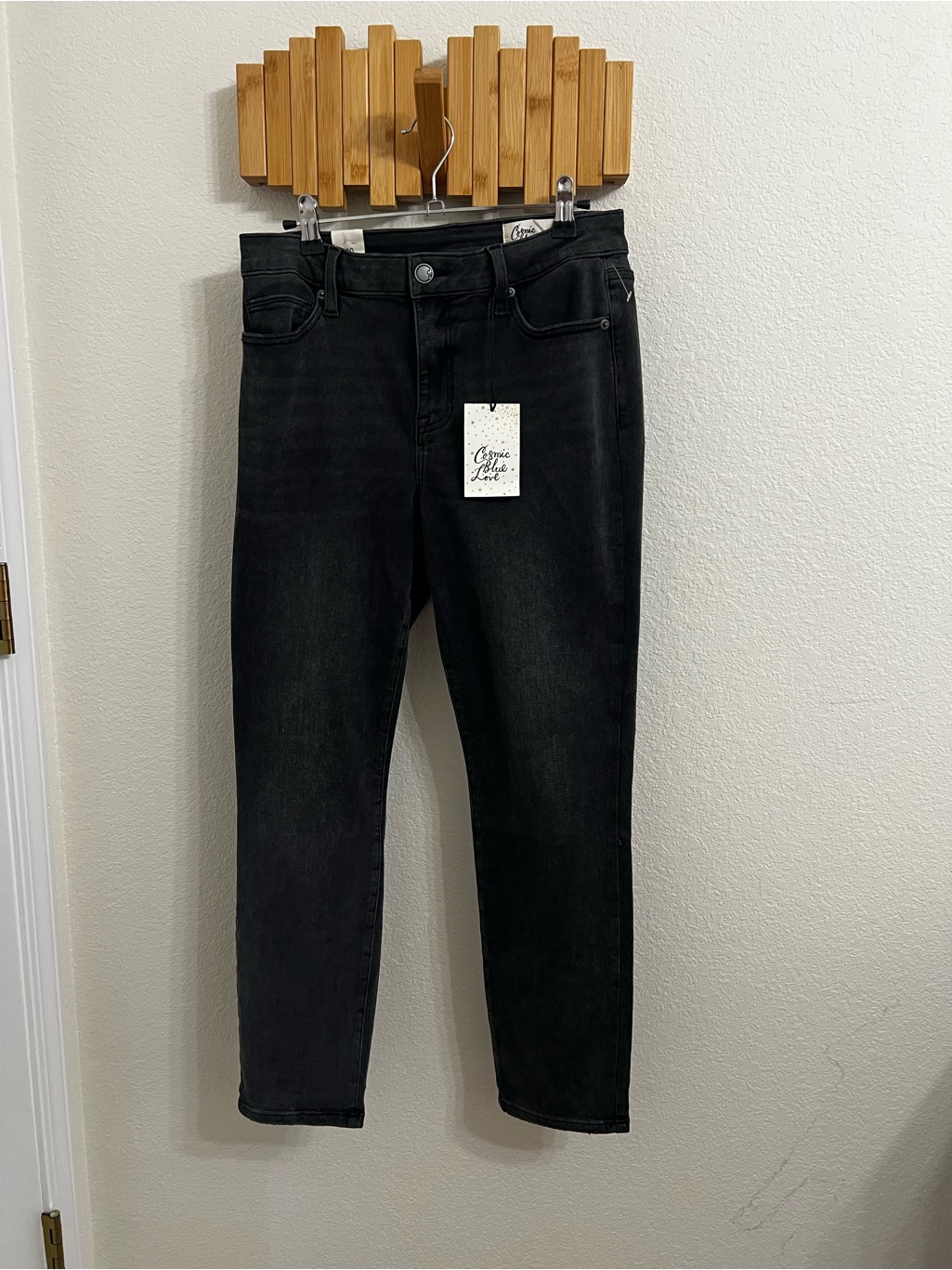 Cosmic Blue Love - High-Rise Black Jeans Classic Luxe